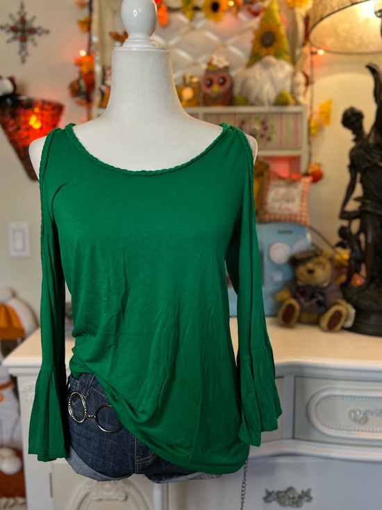 Cable & Gauge Tops - Cable & Gauge Emerald Green Cold-Shoulder Bell Sleeve Top